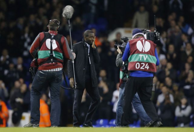 Η συγκινητική επιστροφή του Μουάμπα στο  «Γουάιτ Χαρτ Λέιν»